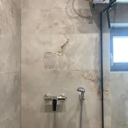 Sunports アパート ミコシェボ